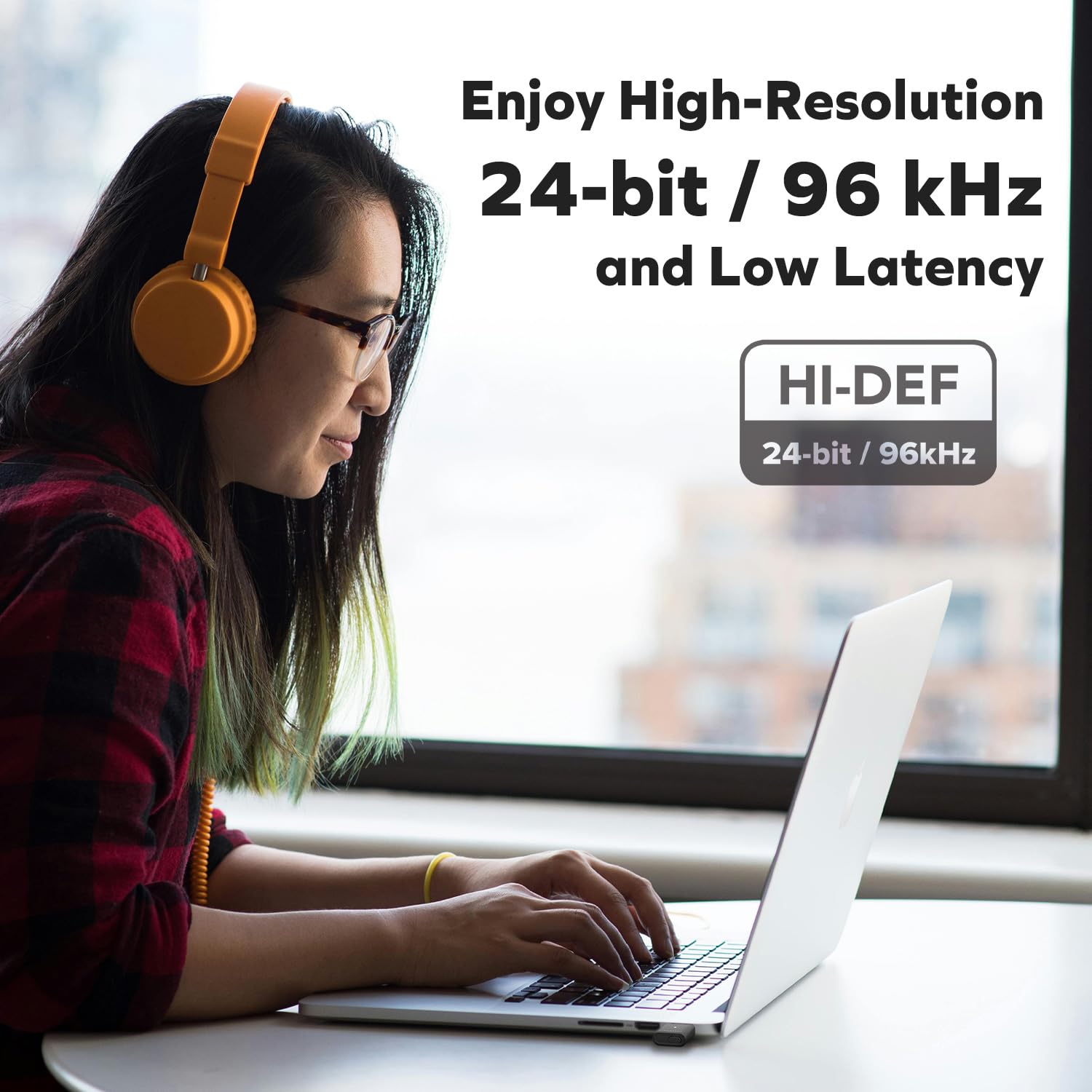 Creative BT-W6 Wireless Bluetooth 5.4 and LE Audio Transmitter with Snapdragon Sound, aptX Lossless, Low Latency and up to 24-bit / 96 kHz Audio, Works with PC/Mac/Gaming Consoles - Image 5